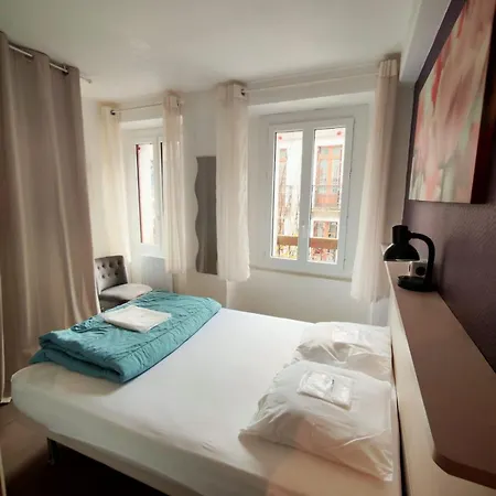 T3 Hyper Centre 4 A 6 Personnes Terrasse Et Wifi Bagnères-de-Luchon