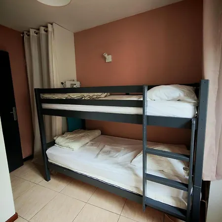 T3 Hyper Centre 4 à 6 Personnes Terrasse Et Wifi Appartamento Bagnères-de-Luchon